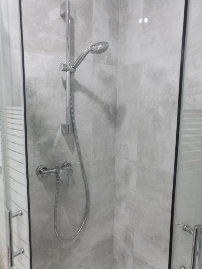 Studio Jutrzenka Z Lazienka By Apartamenty Na Dni Wroclaw Bagian luar foto